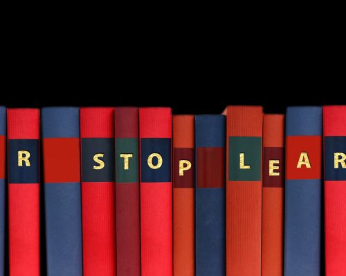adult-education-g1376aee90_1920